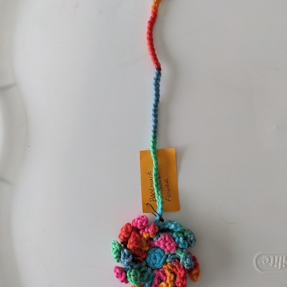 📓NEW Bookmark Flowers HAND CRAFTED Handmade Crochet - Picture 4 of 8